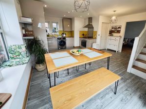 Kitchen- click for photo gallery
